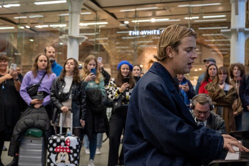 Tom Odell Performs in St Pancras